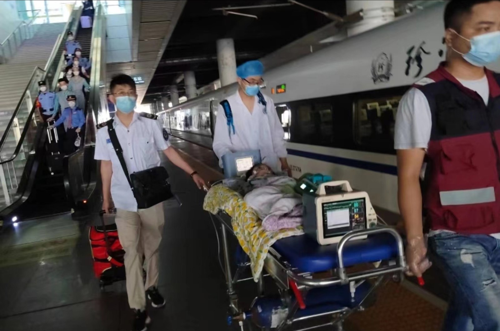 青浦区高铁转运公司